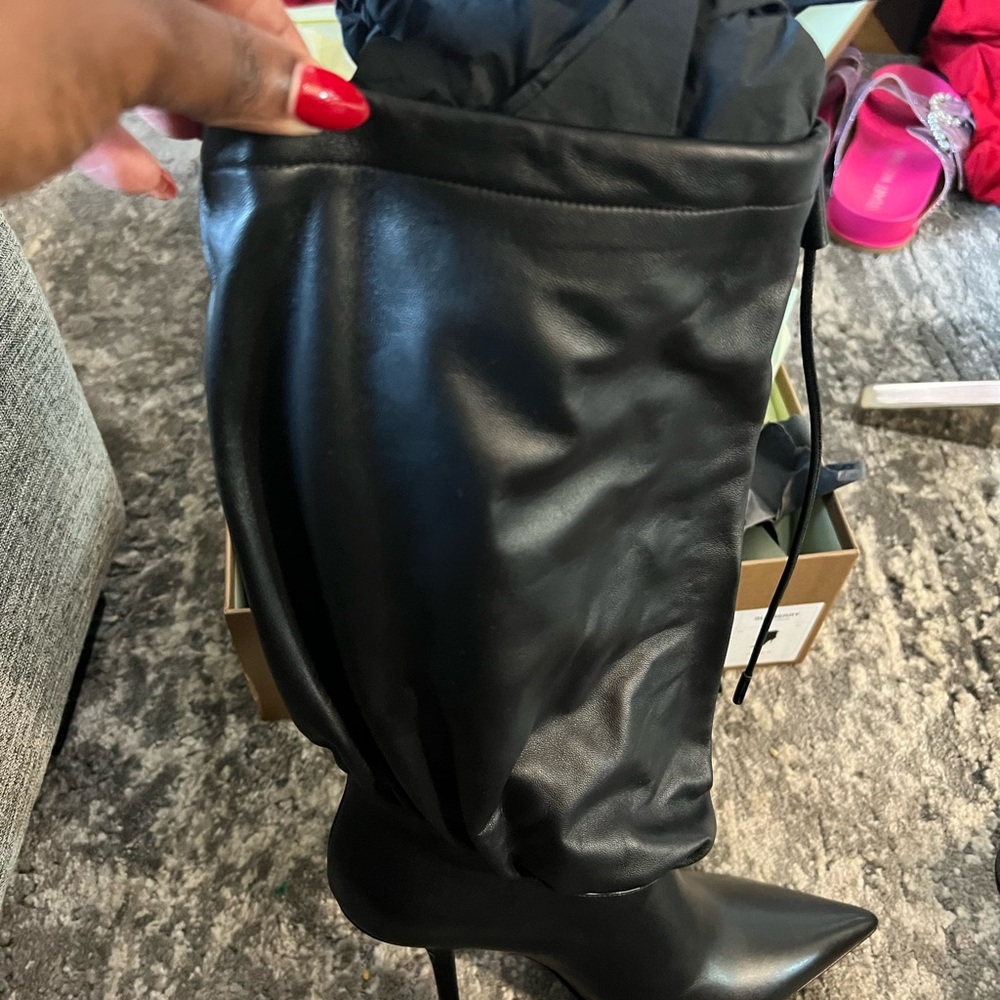 Burberry Kilbride DrawString Leather Boots - Picture 8 of 8